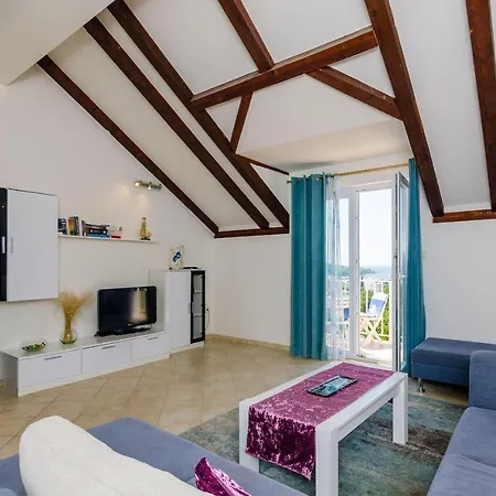 Alba- Duplex Two Bedroom With Shared Pool And Sea View Apartman