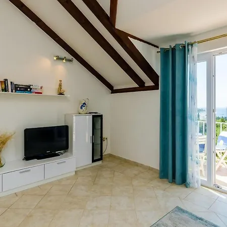 Alba- Duplex Two Bedroom With Shared Pool And Sea View Apartman Cavtat
