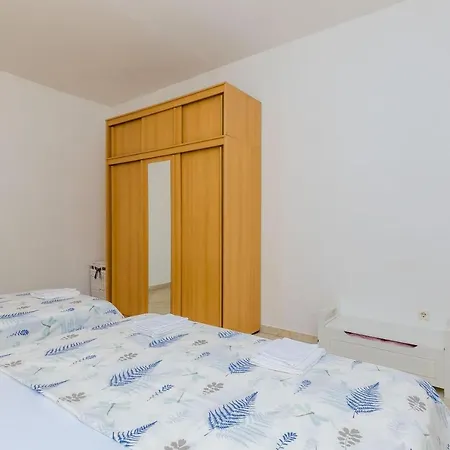 Alba- Duplex Two Bedroom With Shared Pool And Sea View * Cavtat