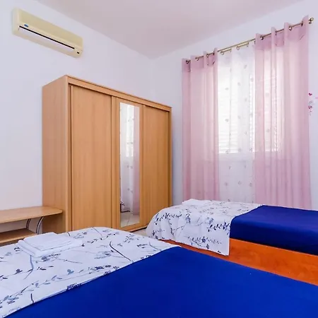 Διαμέρισμα Alba- Duplex Two Bedroom With Shared Pool And Sea View