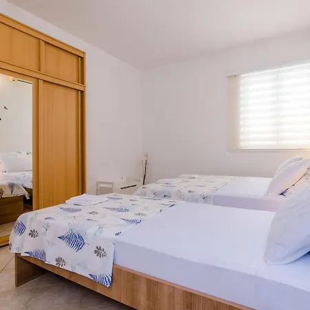 Διαμέρισμα Alba- Duplex Two Bedroom With Shared Pool And Sea View *